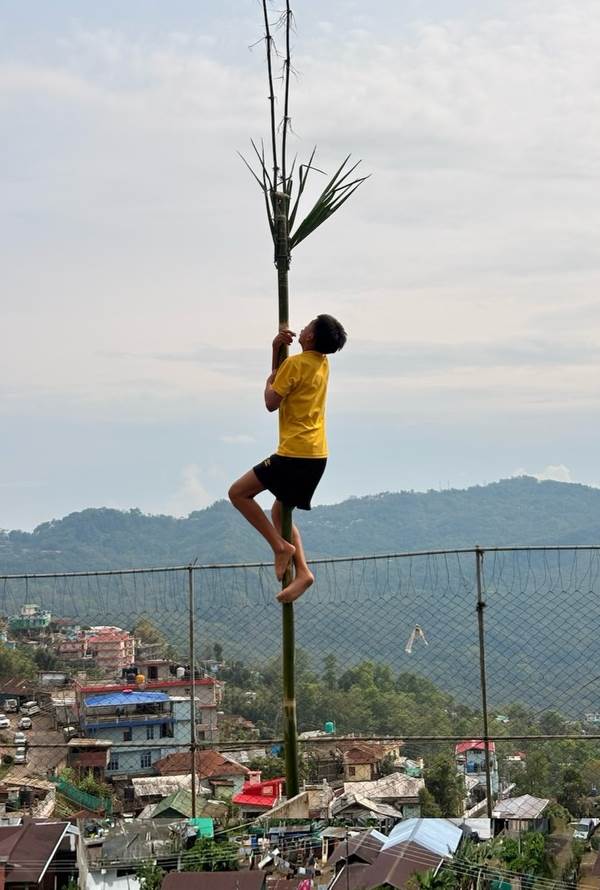 Bamboo-pole climbing at the school sports festival